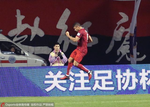 最终全场比赛结束，米兰1-0佛罗伦萨。